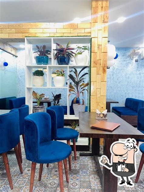 BLUE LAGOON FOODS AND BEVERAGES (Family Restaurant), Kamptee ...