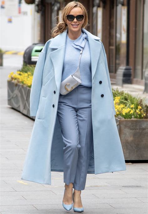 Amanda Holden | Blue coat outfit, Spring outfits classy, Fashion