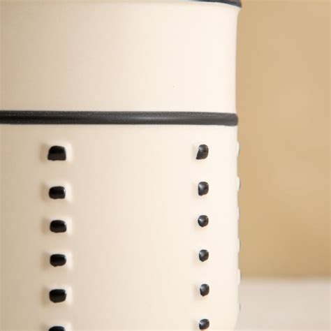 Buy Romo Est Nova Ceramic Planter from Home Centre at just INR 999.0