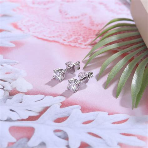 925 Silver American Diamond Studded Stud Earrings – iskiuski.com