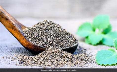 Ajwain Benefits: सर्दियों में सेहत का खजाना है अजवाइन, जानिए इसके ...