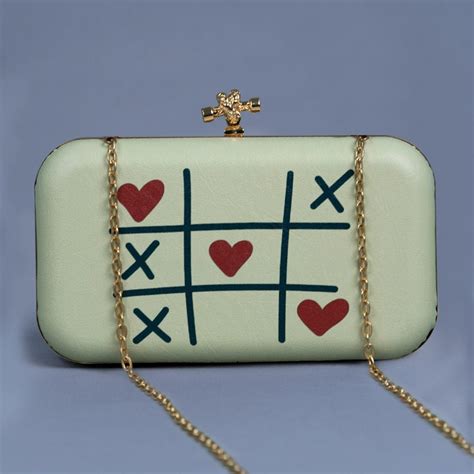 Artklim Tic Tac Toe With Hearts Printed Leatherette Clutch