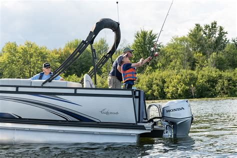 Qwest Pontoons for Sale: Lightweight & Innovative Boat Models | Charles Mill Marina