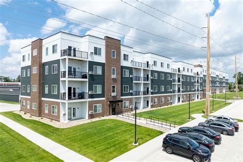 Creekside Apartment Homes | Property Resources Group