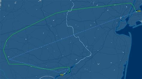 Tammie Jo Shults: Southwest Pilot Is Praised For One-Engine Landing ...
