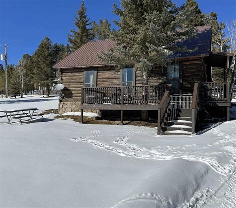 Historic Log Cabin in Greer, AZ. Located near Molly Butler's & Sunrise ...