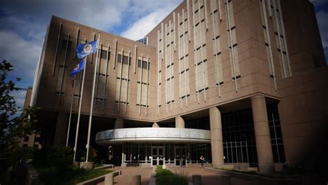 Hennepin County Jail inmate dies days after apparent suicide attempt ...