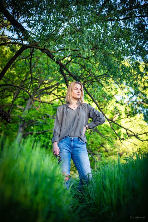 Full Body Portrait Photography Nature 的图像结果