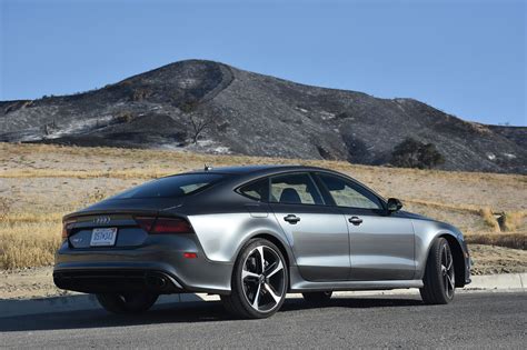 A Dangerous Situation in a 2016 Audi RS7 Performance