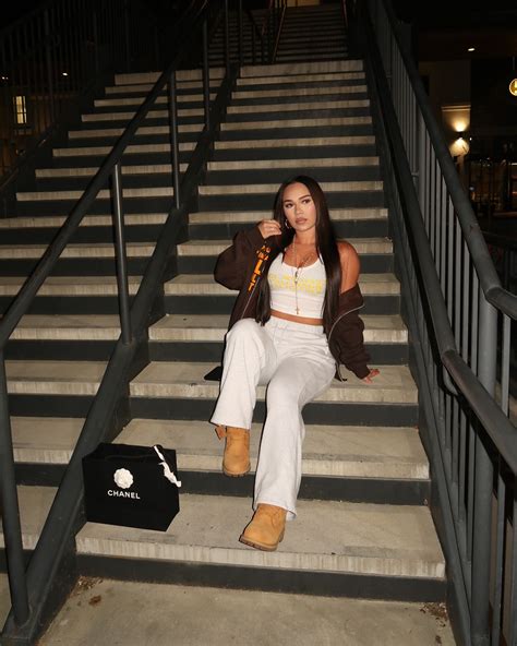 Ciara Washburn | Don’t have to fit in when you custom made #explore #ootd #fitspo | Instagram