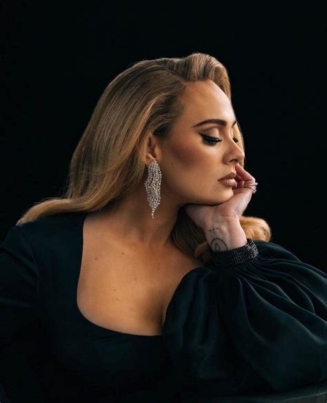 Pin by Dijk Meubelatelier en Dijk Fot on portret | Adele, Adele wallpaper, Adele concert