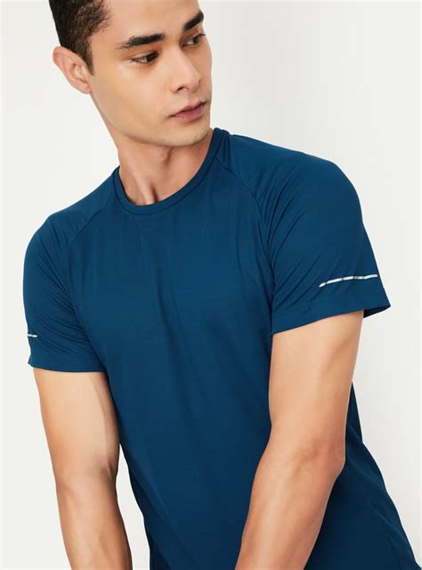 Buy Men Knitted Athleisure T-shirt Online at just Rs. 399.0 ...