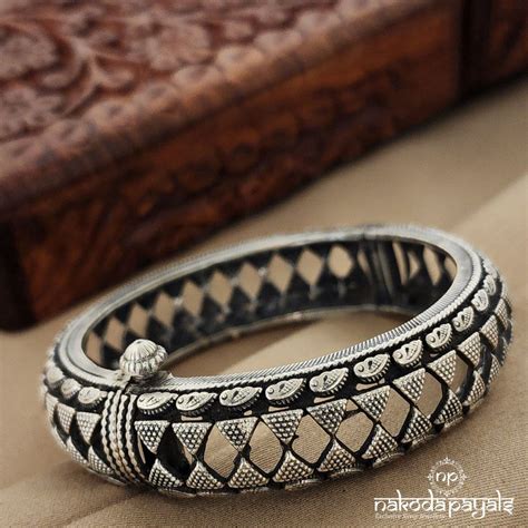 Bangles / Kadas – Page 5 – Nakoda Payals