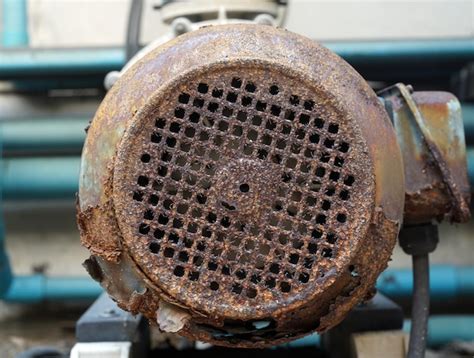 Seized Motor with Rust 的图像结果