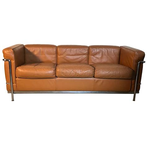 Le Corbusier Cassina LC2 Three Seats Sofa at 1stDibs | le corbusier ...