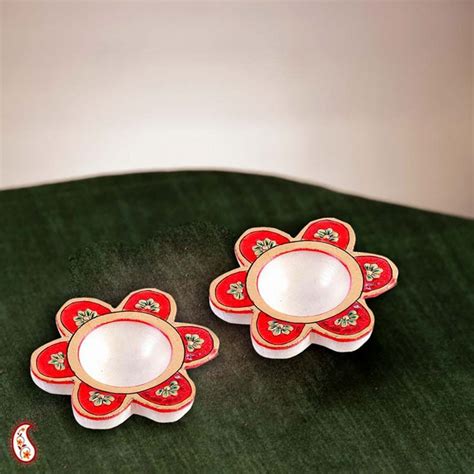 Light up this Diwali with beautiful diyas and lamps - India Today