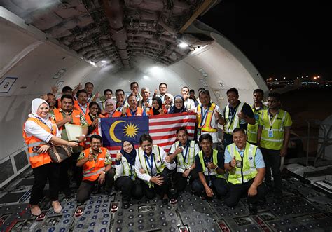 Maskargo Flies Panda Cubs Yi Yi & Sheng Yi Home To China