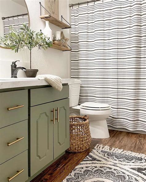 Wood Flooring in Gray and White Bathroom - Soul & Lane