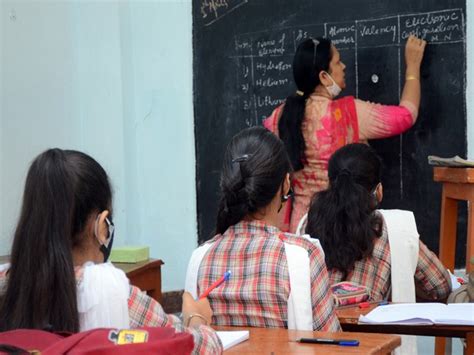 COVID-19: Dry ration to be distributed to Class I to IX students in Andhra
