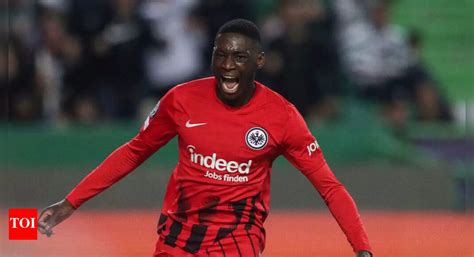 Randal Kolo Muani replaces injured Christopher Nkunku in France's World ...