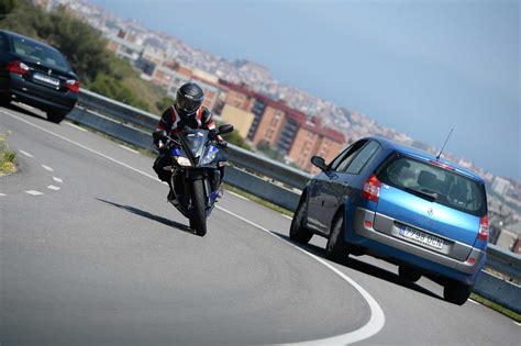 YZF-R125 Top Speed Mph 的图像结果