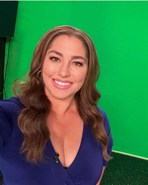 Victoria Johnson - Fox 5 San Diego : r/CurvyNewsWomen