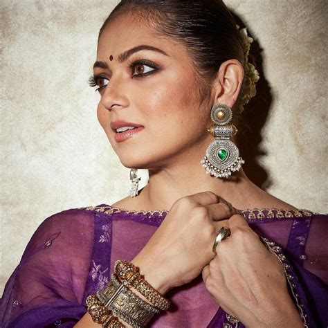 Drashti Dhamii in Sangeeta Boochra Jewellery