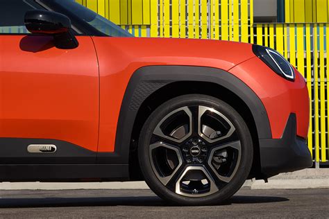 Der neue MINI Aceman