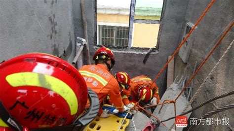 广州白云一违建房顶坍塌，消防经过3小时处置，救出一名被困男子 - 液压汇