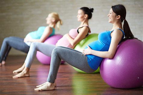 Your Guide To Exercising Safely During Pregnancy | Femina.in