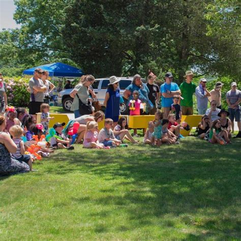 Where Children Sleep: Photographs by James Mollison - Lyman Allyn Art ...