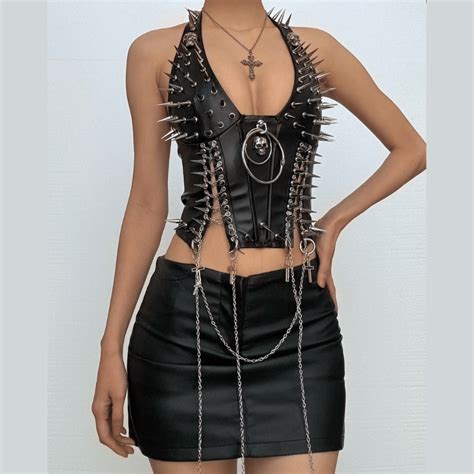 Halter PU leather o ring rivet applique metal chain top – Uncut-Trends
