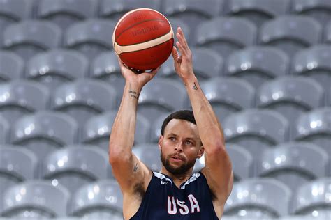 Videos of Steph Curry's 'Insane' Shot From Tunnel Go Viral - Newsweek