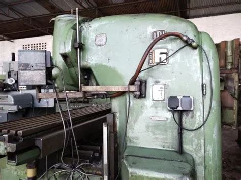 Vertical Milling Machine - Wmw Heckert 6no Vertical Milling Trader ...