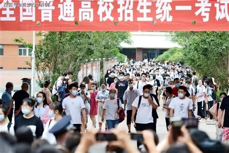 美国留学哪个中介好_留学费用申请条件_IDP留学