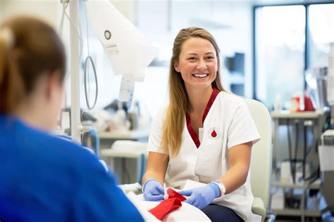 Looking for a Phlebotomy Job? Read This! | Phlebotomy USA