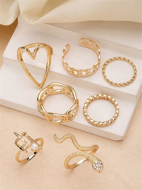 Bohey by KARATCART Set of 7 Gold-Plated Boho Midi Finger Rings for Wom