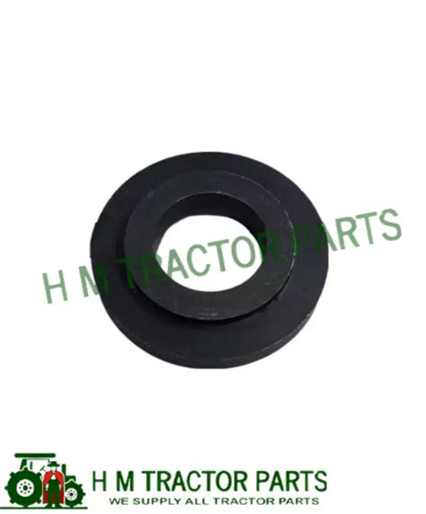 MAHINDRA TRACTOR WASHER FRONT WHEEL OUTER BEARING RETAINER 000700572R1