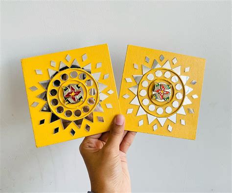 Buy Unique wants Lippan art wall hanging with Swastik for door entrance ...