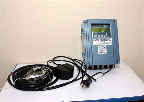 Clamp On Ultrasonic Flow Meter 的图像结果
