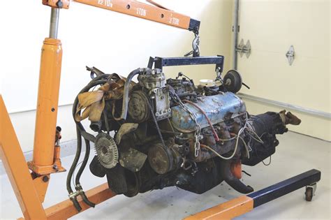 Chevy Engine Disassembly 的图像结果