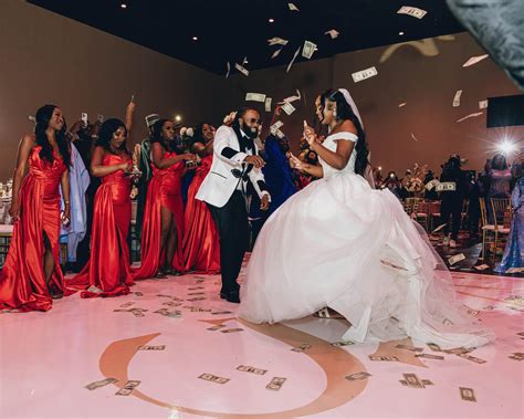 Nigerian Wedding Ceremony Traditions: The Art and Significance of Money ...