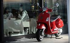 Vespa Gts 4k Wallpapers by Vespa Wallpapers Wallpaper Cave Vespa Gts 4k Wallpapers