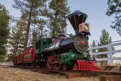 Western Local Train 的图像结果