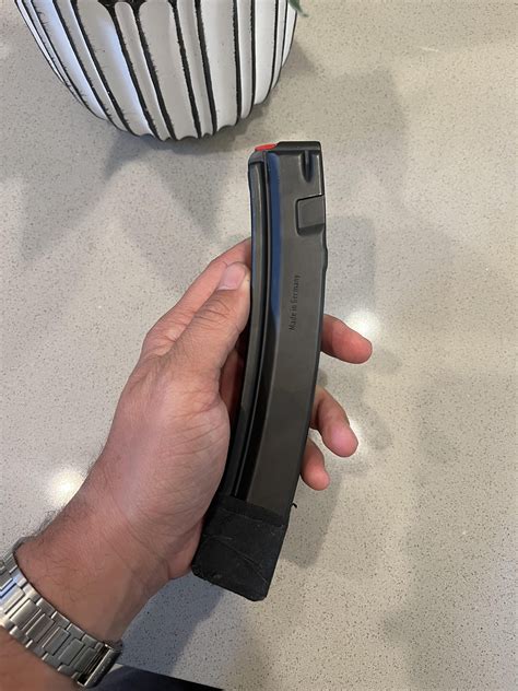 MP5: Roller-Delayed Blowback subgun