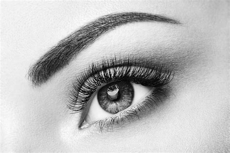 8 Lash Extension Aftercare Tips - How to Make Your Lashes Last Longer ...