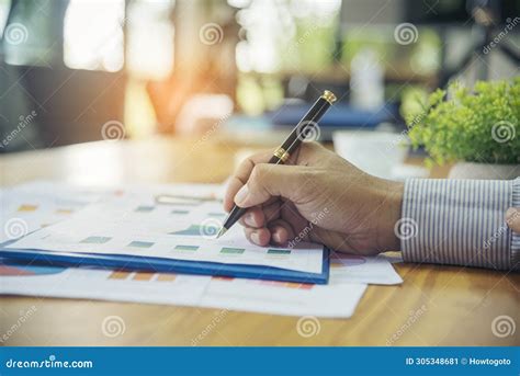 Business Analytics Graph 的图像结果