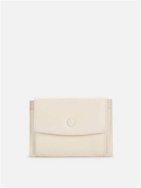 Wisp Off-White Leather Card Holder by IRTH | House of Titan