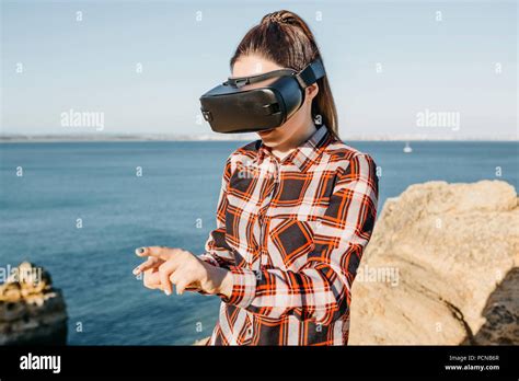 Living with Technology 卡通 的图像结果