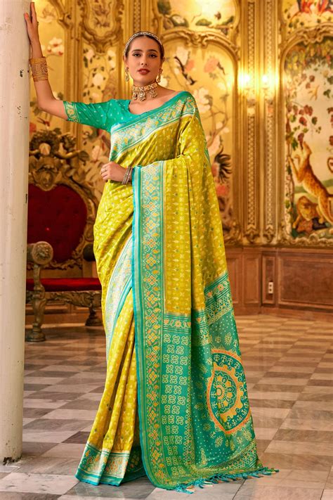 Buy Green Woven Silk Saree zb131340 | Saree Buta